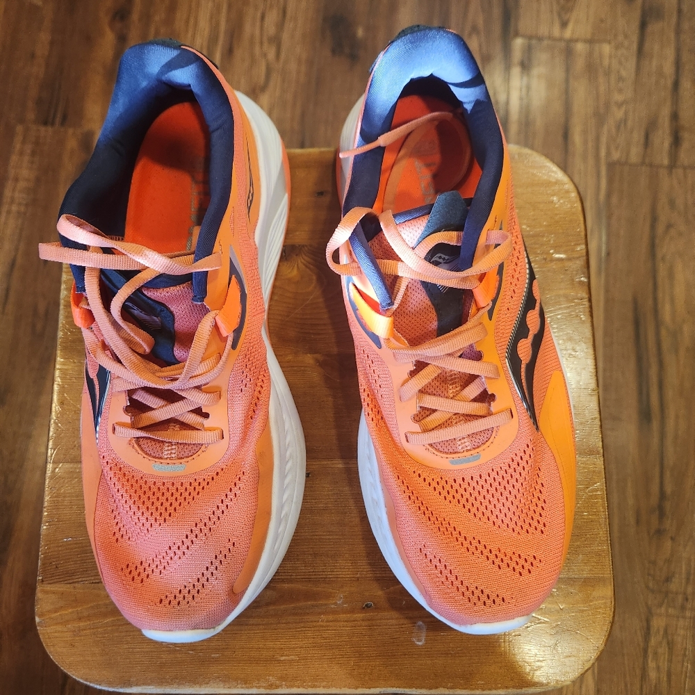 Saucony Tennis Shoes